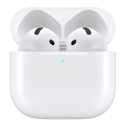 Apple AirPods 5 kulaklıklar ve açık şarj kutusu – üretici görseli