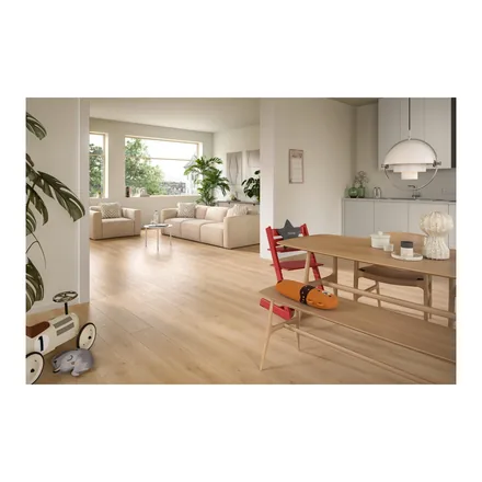EGGER NatureSense Aqua laminat parke açık meşe, mutfak ve salon uygulaması